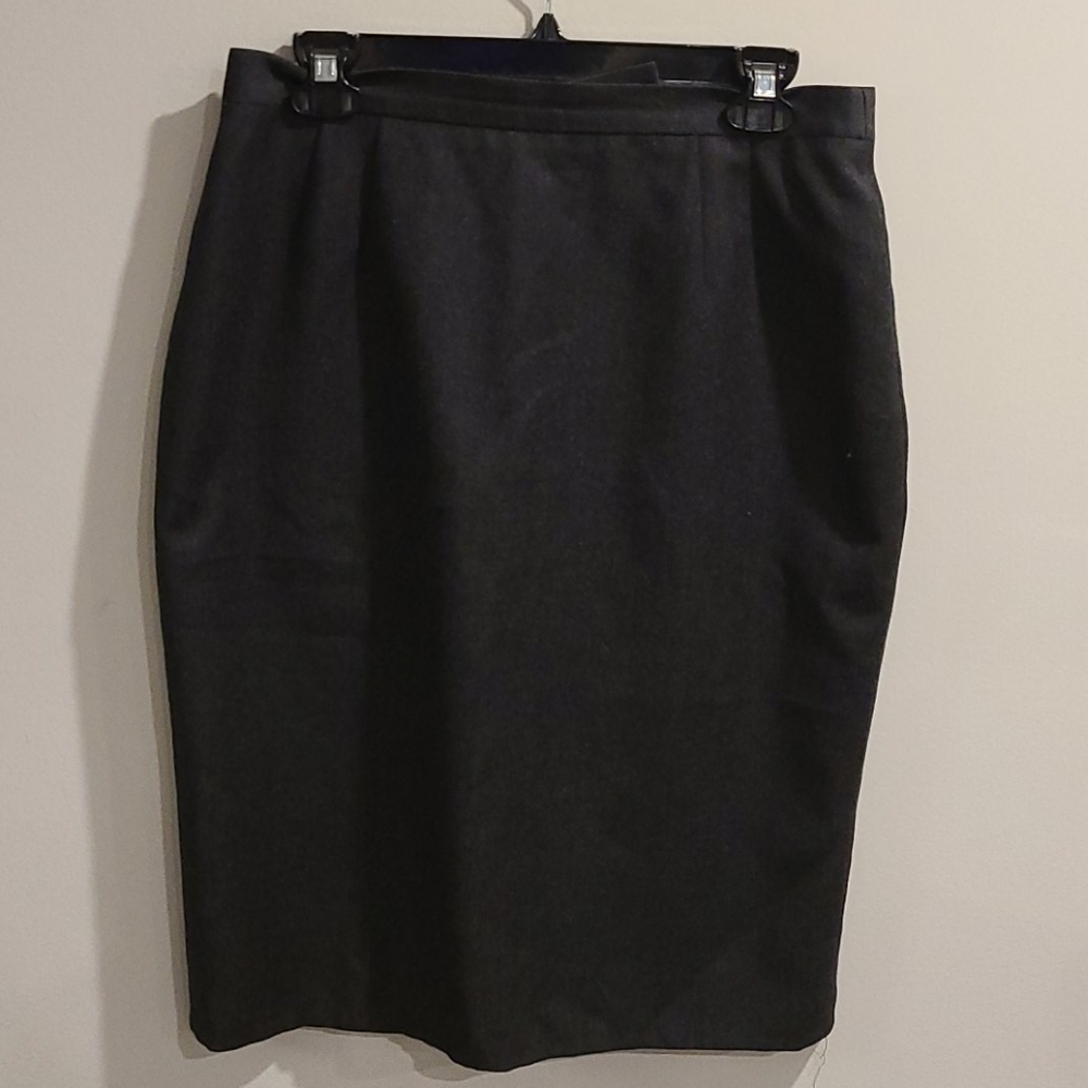 Escada dark grey/blk Heathered wool/cashmere skirt